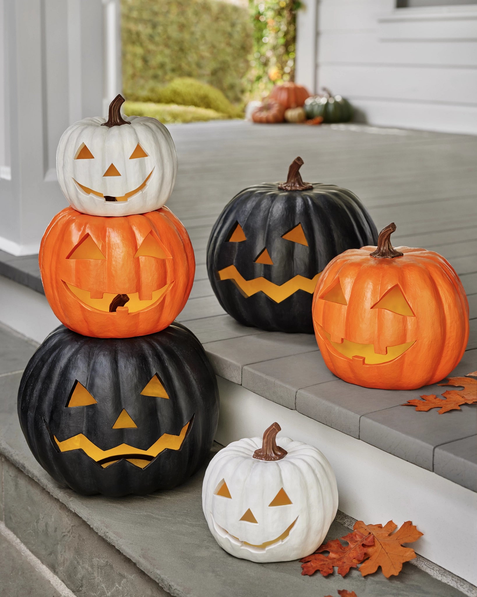 Lit Stackable Jack-o'-Lantern Sets